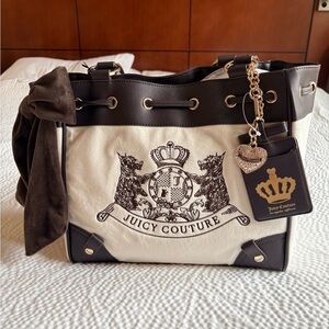 NWT JUICY COUTURE Cream and Brown Classic Scottie Dog Daydreamer Tote